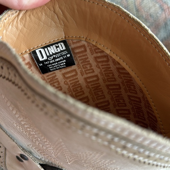 Dingo Gummy Bear White Short Cowboy Boot - Picture 9 of 11